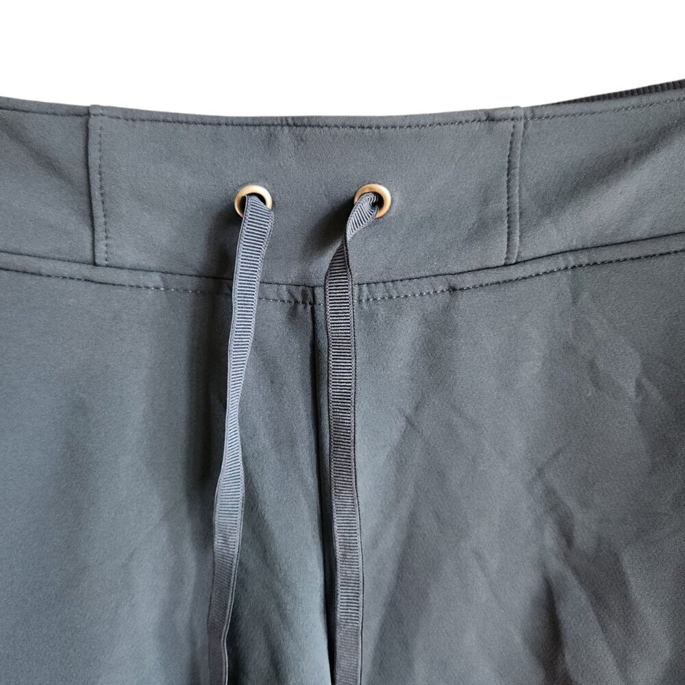 Athleta Shorts Blue Teal 10 Tall 10T Women's Pockets Cuffed 5" Inseam - Picture 3 of 7